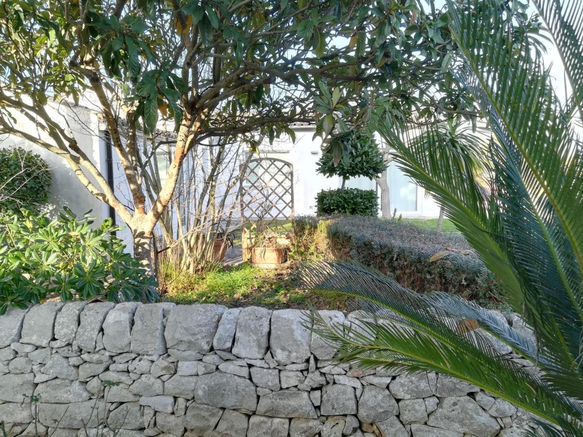 Casa Degli Avi Don Neli, Immersa Nella Natura Модика Экстерьер фото